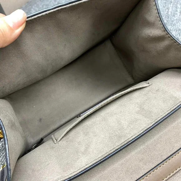 100% Authentic Fendi Kan I Shoulder Bag - Picture 8 of 14